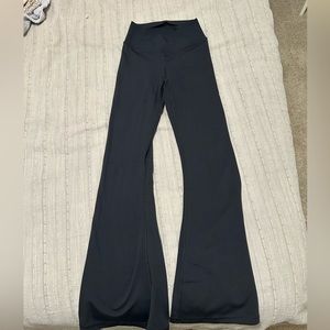 TALULAH karma flare leggings. Butter soft!